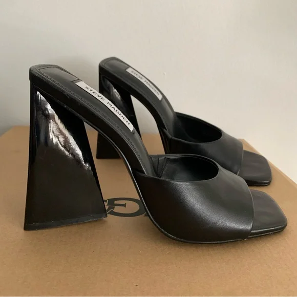 Steve Madden chunky heels - Picture 2 of 5